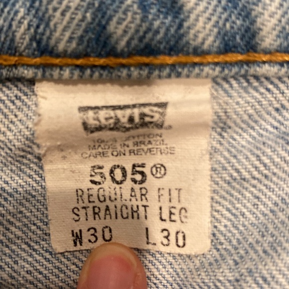Vintage Levi’s 505s - Picture 2 of 5